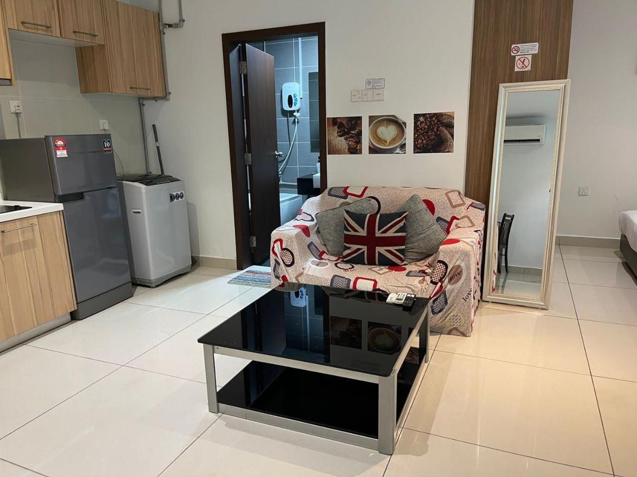 Jb City D'Esplanade Shopping Mall Apartment Johor Bahru Luaran gambar