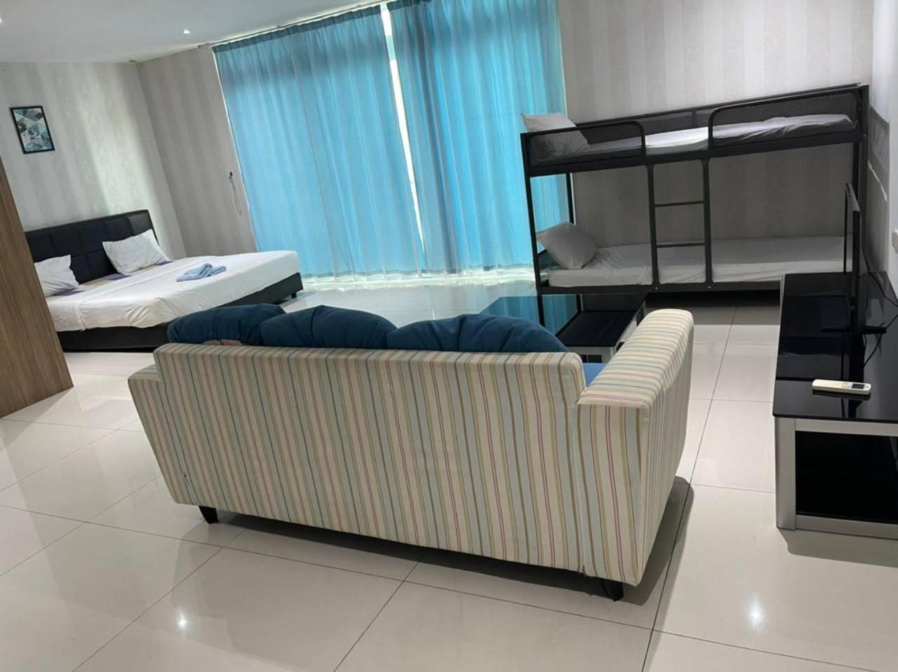 Jb City D'Esplanade Shopping Mall Apartment Johor Bahru Luaran gambar