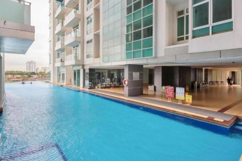 Jb City D'Esplanade Shopping Mall Apartment Johor Bahru Luaran gambar