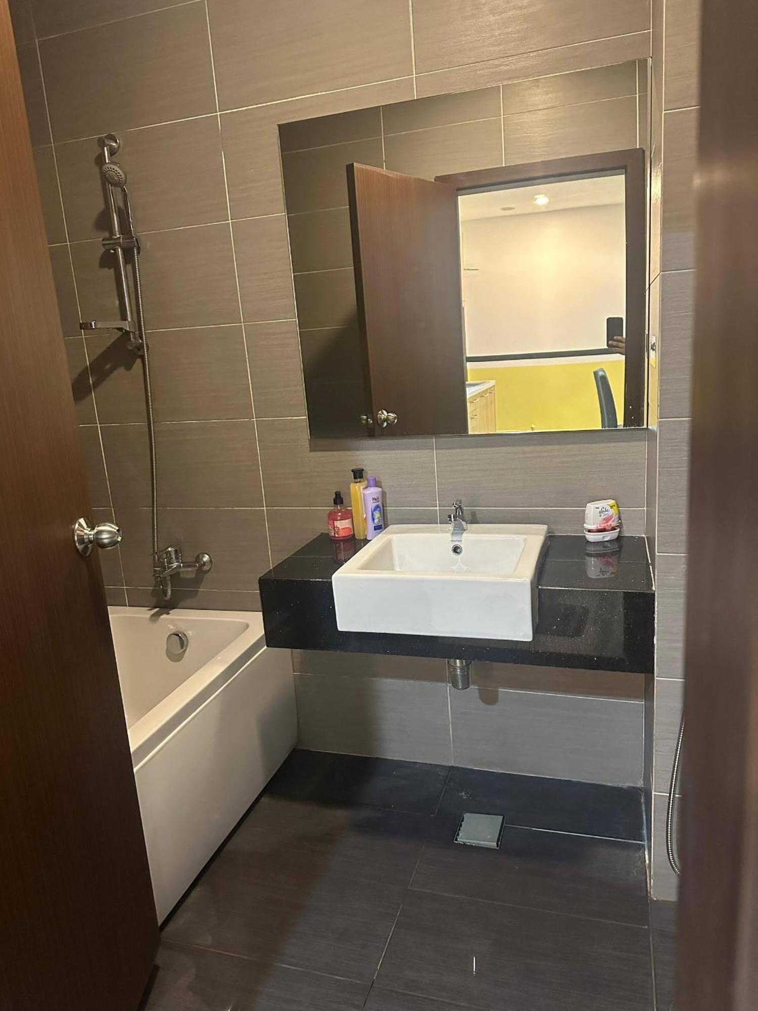 Jb City D'Esplanade Shopping Mall Apartment Johor Bahru Luaran gambar