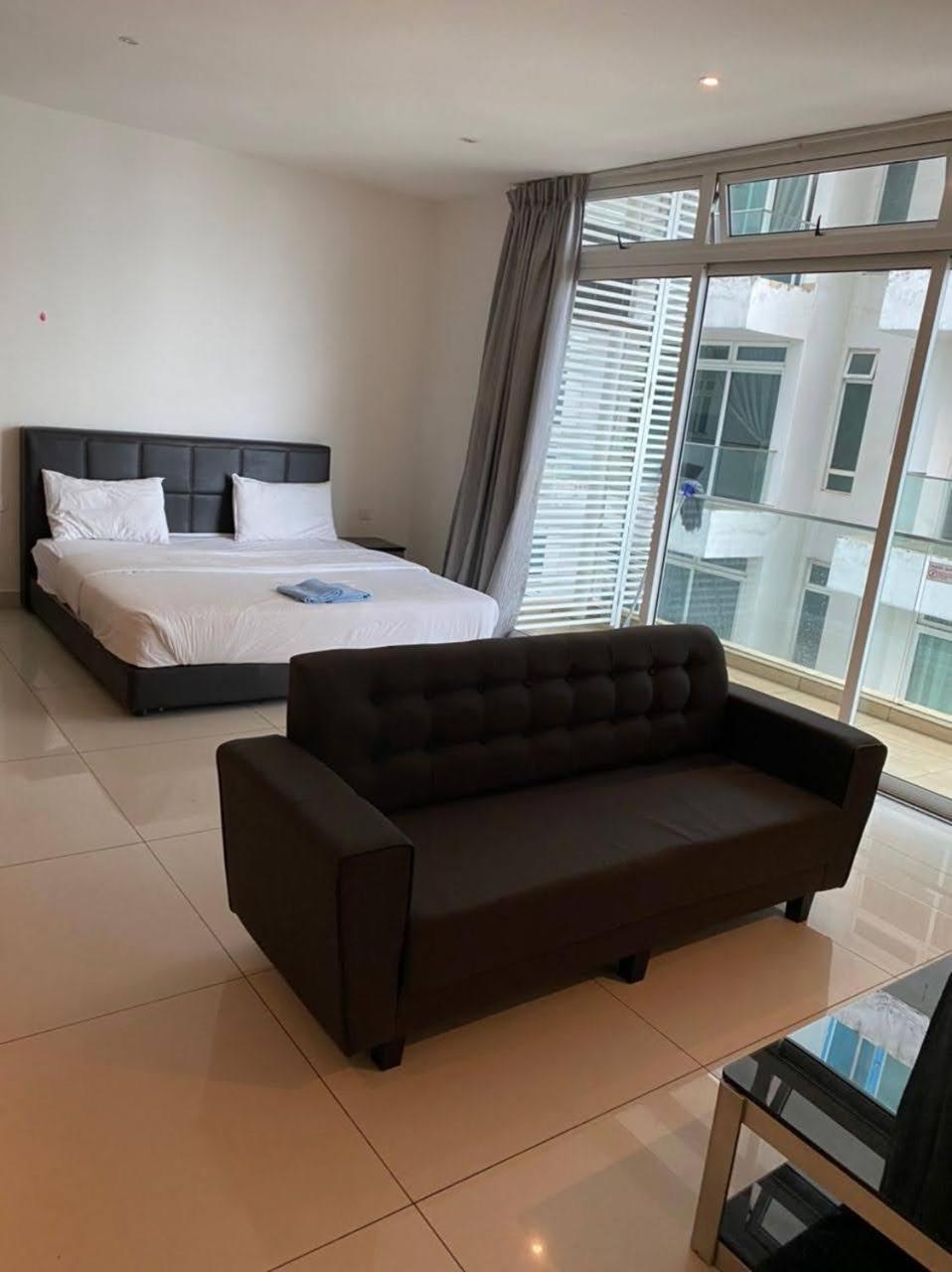 Jb City D'Esplanade Shopping Mall Apartment Johor Bahru Luaran gambar