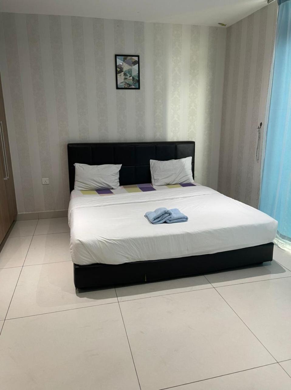 Jb City D'Esplanade Shopping Mall Apartment Johor Bahru Luaran gambar