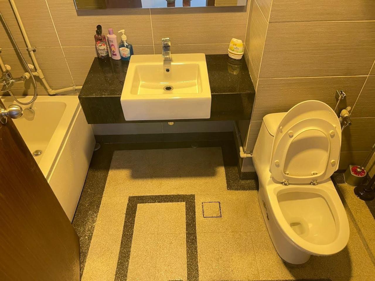 Jb City D'Esplanade Shopping Mall Apartment Johor Bahru Luaran gambar