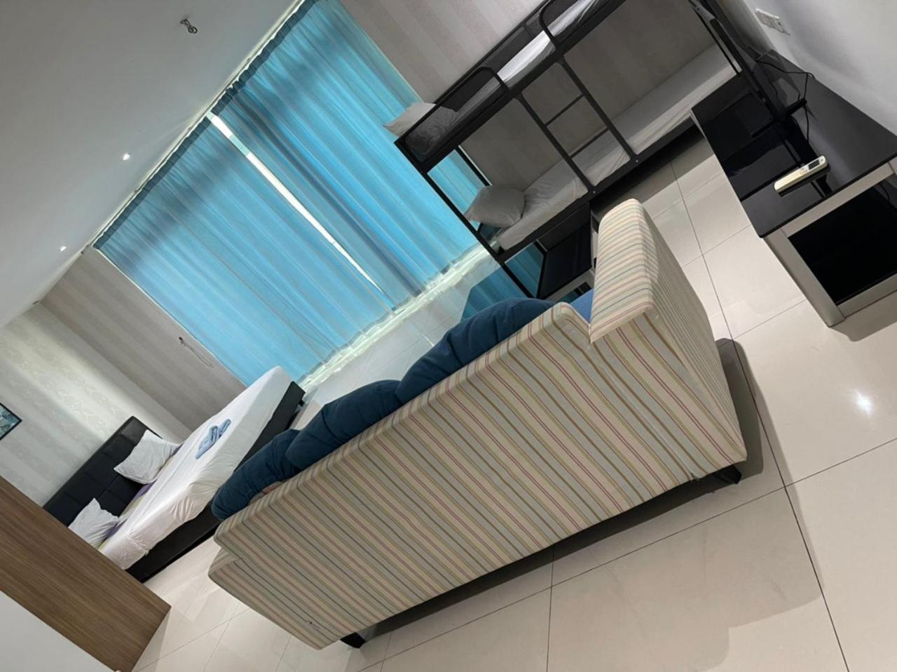 Jb City D'Esplanade Shopping Mall Apartment Johor Bahru Luaran gambar
